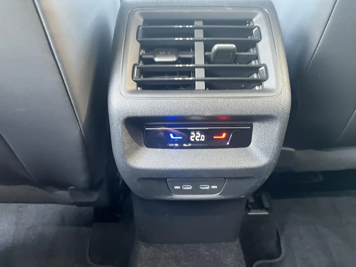 1.5 eHybrid DSG Elegance (Trekhaak,Camera,IQ,Headup)