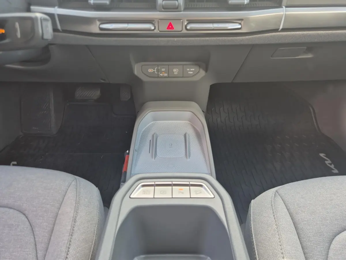 Plus 81.4 kWh | Cruise Control | Climate Control | Camera | Navigatie | Stoelverwarming | Stoelverwarming | Rubberen Matten | Spatlappen |