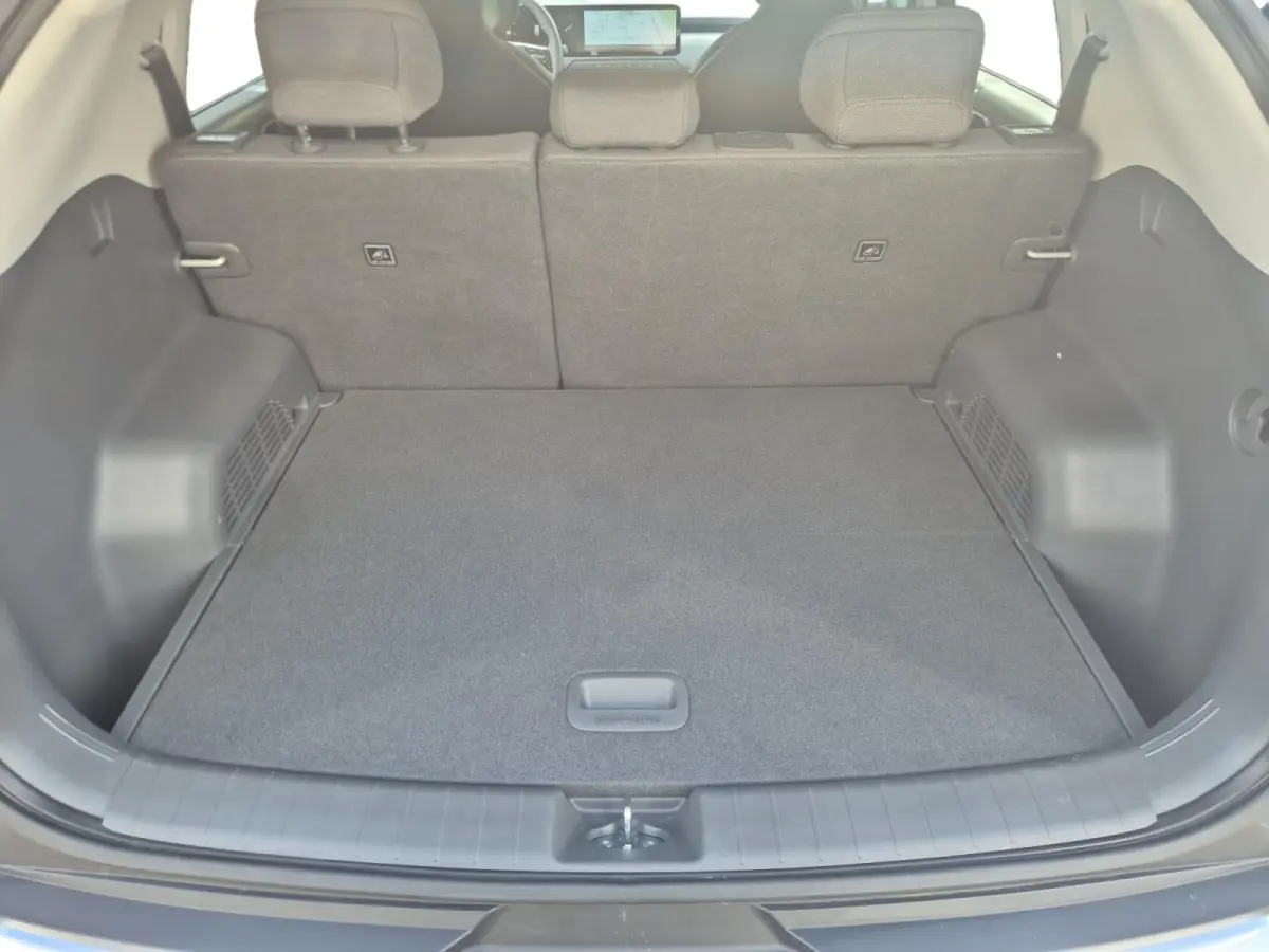 Plus 81.4 kWh | Cruise Control | Climate Control | Camera | Navigatie | Stoelverwarming | Stoelverwarming | Rubberen Matten | Spatlappen |