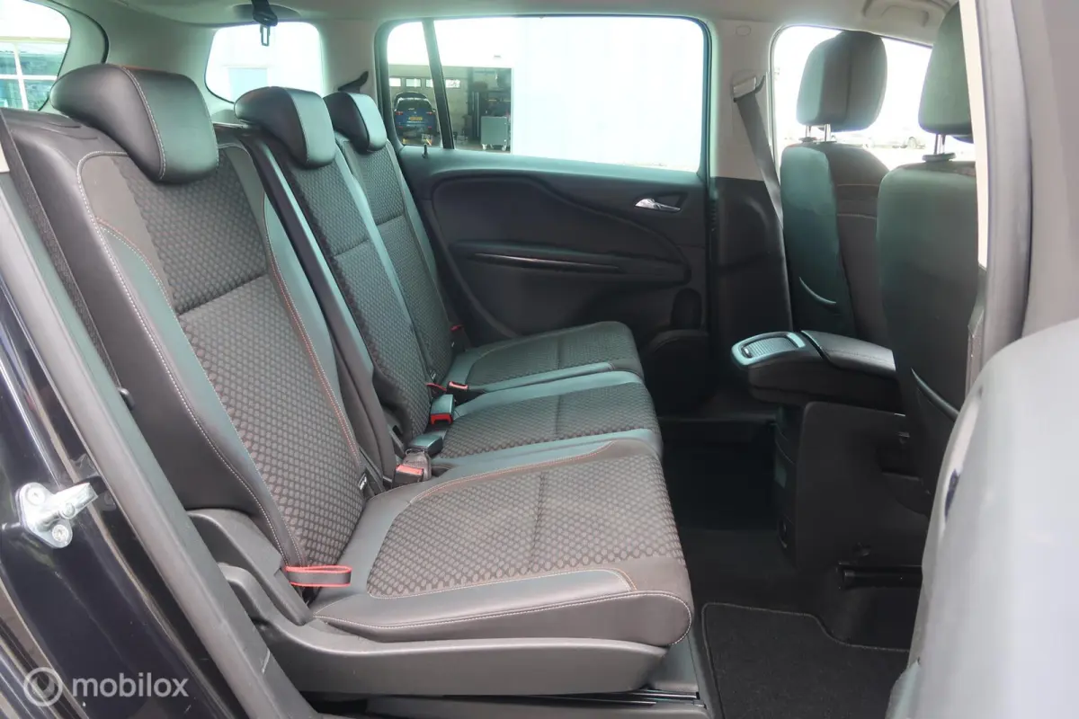 Tourer 1.4 Innovation 7p. AUTOMAAT, TREKHAAK