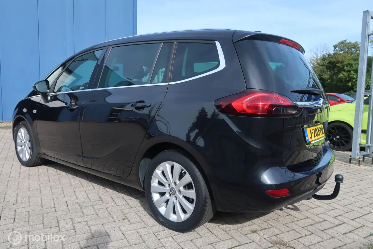 Tourer 1.4 Innovation 7p. AUTOMAAT, TREKHAAK