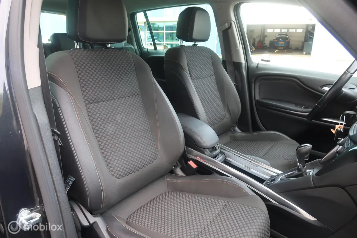 Tourer 1.4 Innovation 7p. AUTOMAAT, TREKHAAK