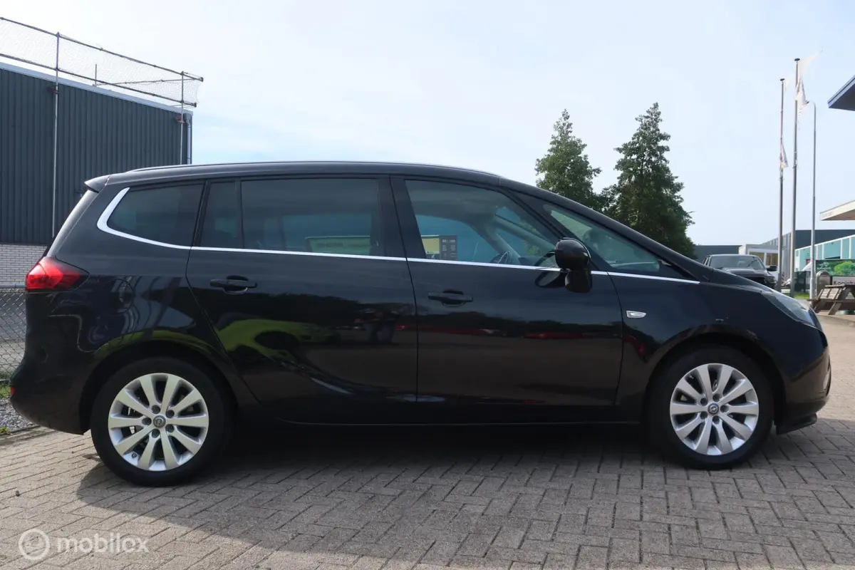 Tourer 1.4 Innovation 7p. AUTOMAAT, TREKHAAK