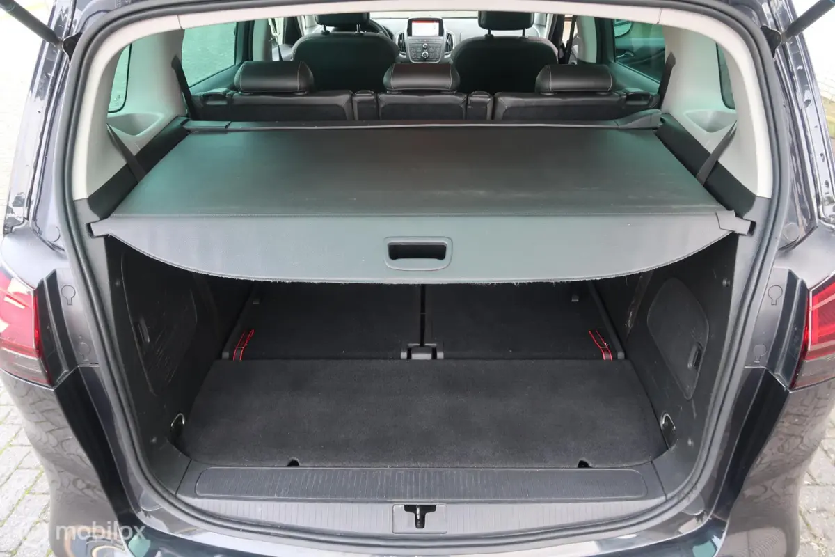 Tourer 1.4 Innovation 7p. AUTOMAAT, TREKHAAK