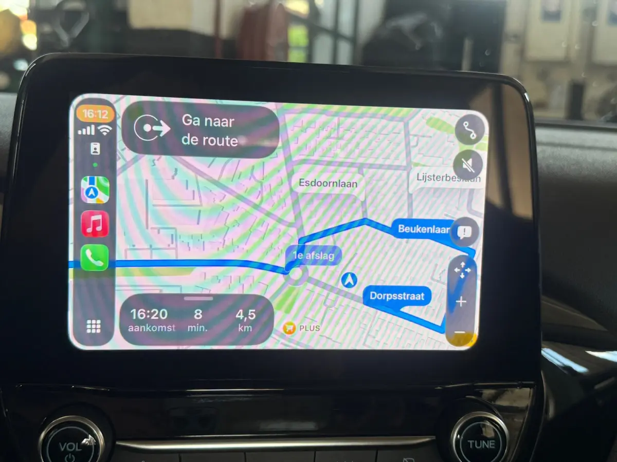 1.0 EcoBoost Hybrid Titanium, Apple Carplay/Android,Stoelverwarming,Stuurverwarming,Navigatie