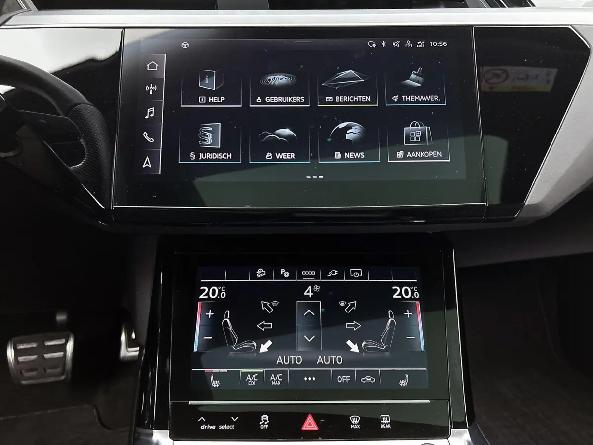 55 quattro S Edition 115 kWh | Navigatie | Zwart pakket | Cruise control | Panorama dak | Stoelverwarming |