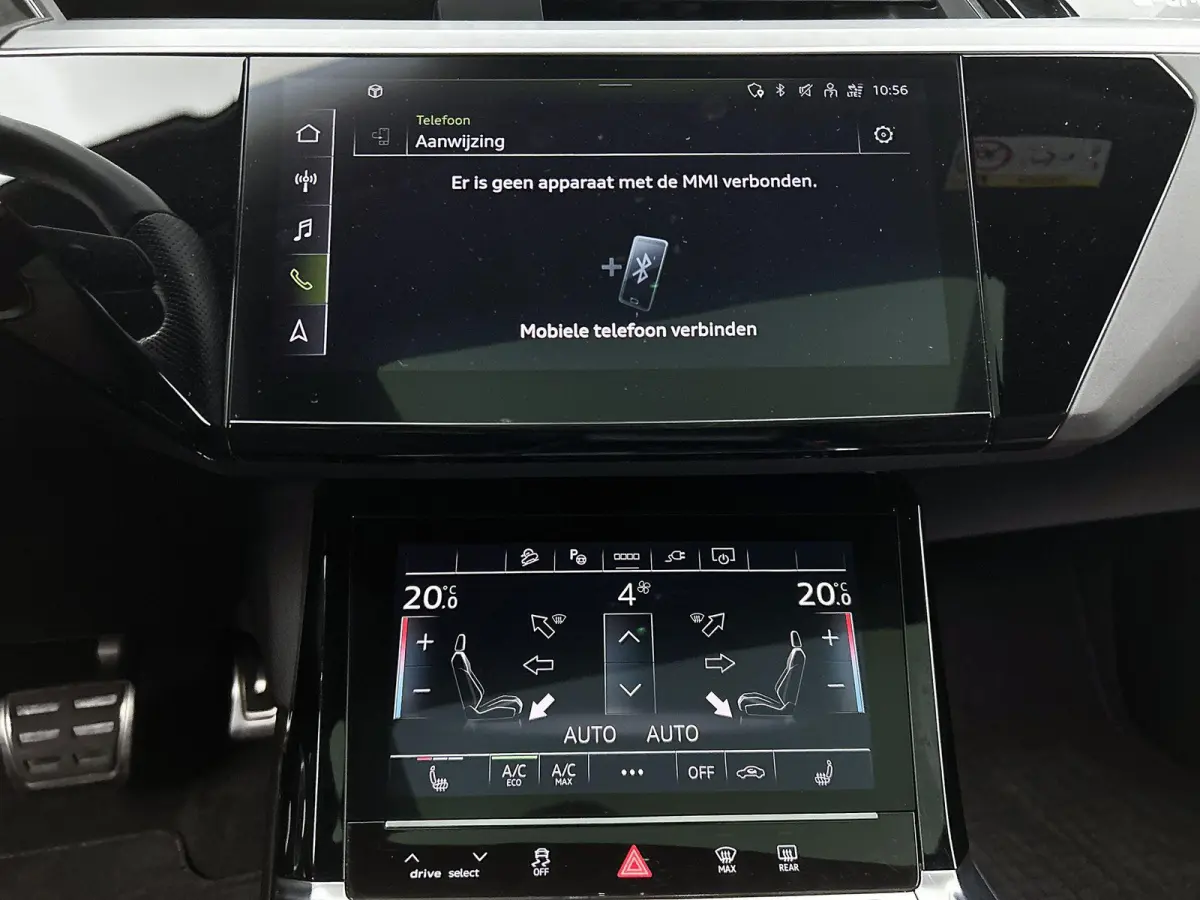 55 quattro S Edition 115 kWh | Navigatie | Zwart pakket | Cruise control | Panorama dak | Stoelverwarming |