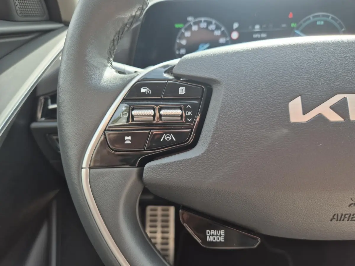 1.6 GDi PHEV Launch Edition | Cruise Control | Camera | Climate Control | Navigatie | Lederen Bekleding | Memory Stoelen | Stoelverwarming | Stuurverwarming | Stoelventilatie |