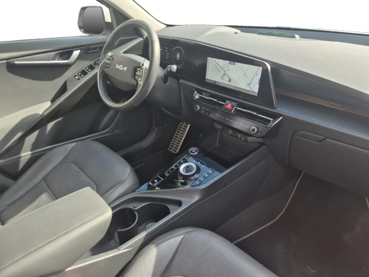 1.6 GDi PHEV Launch Edition | Cruise Control | Camera | Climate Control | Navigatie | Lederen Bekleding | Memory Stoelen | Stoelverwarming | Stuurverwarming | Stoelventilatie |