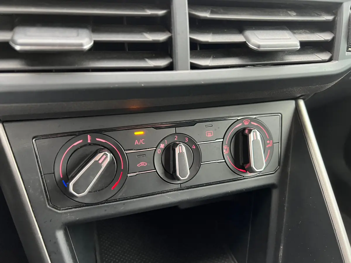 1.0 TSI Comfortline | Navi + ACC + Carplay