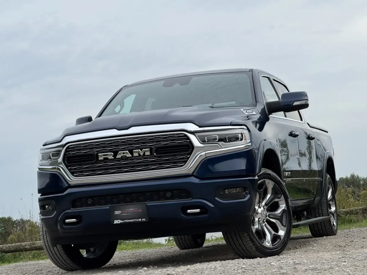 1500 LIMITED 5.7L V8, LAGE BIJTELLING, 1E EIG, DEALER ONDERH, PANO, H&K, BLIS, ACC, 360, MEMORY, HUD, LUCHTV, KEYLESS