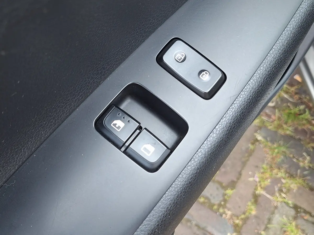 1.0 CVVT EconomyPlusLine 5Drs /Airco/1e Eig/Bluetooth/Garantie