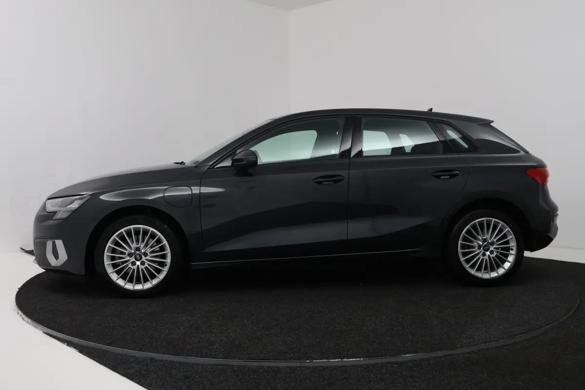 40 TFSI e Edition (TREKHAAK, STOELVERWARMING, CAMERA, DIGITALE COCKPIT)