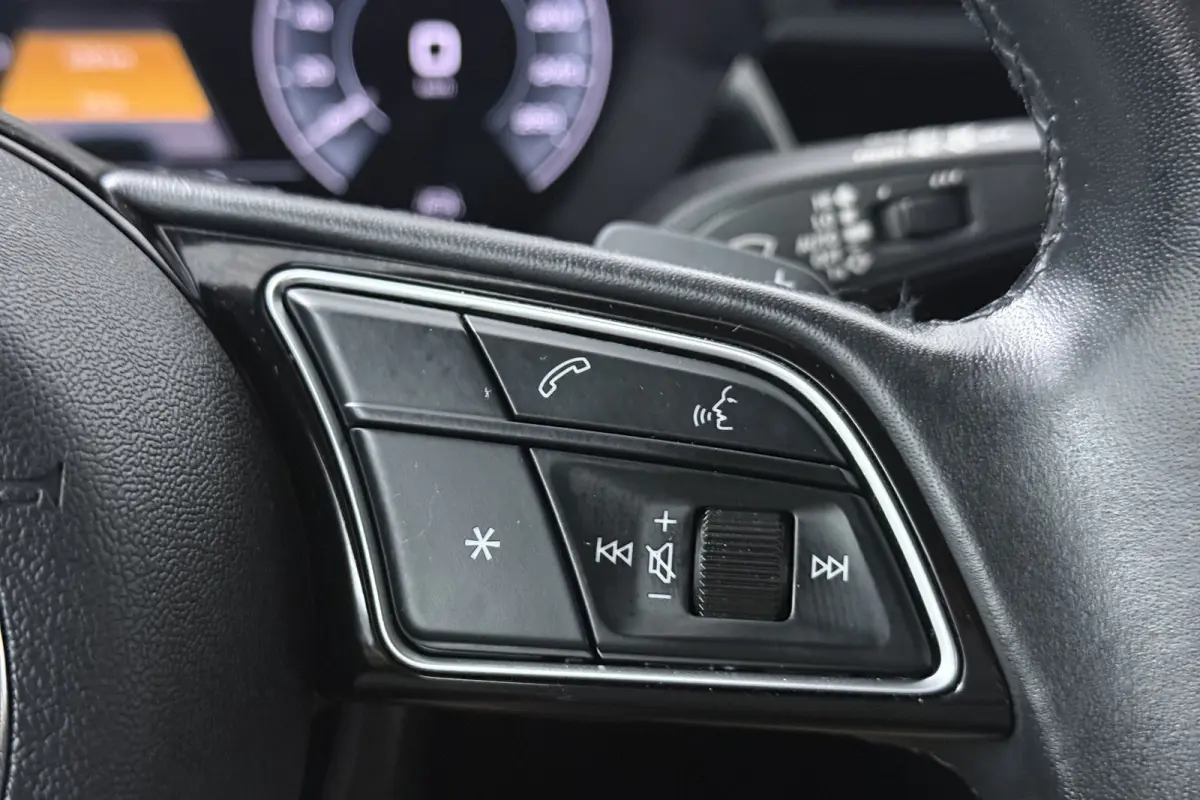 40 TFSI e Edition (TREKHAAK, STOELVERWARMING, CAMERA, DIGITALE COCKPIT)