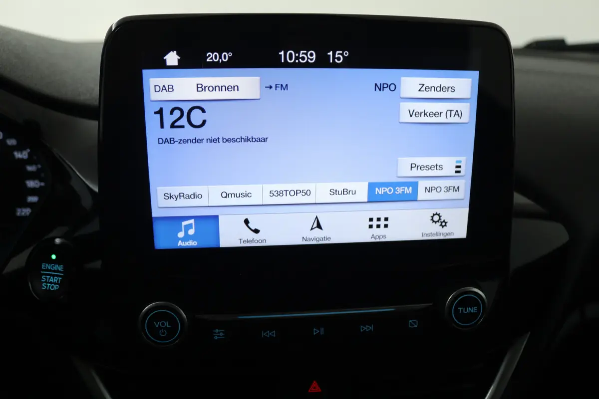 1.0 EcoBoost Titanium (CAMERA, CRUISE CONTROL ADAPTIEF, NAVIGATIE, PARKEERSENSOREN)