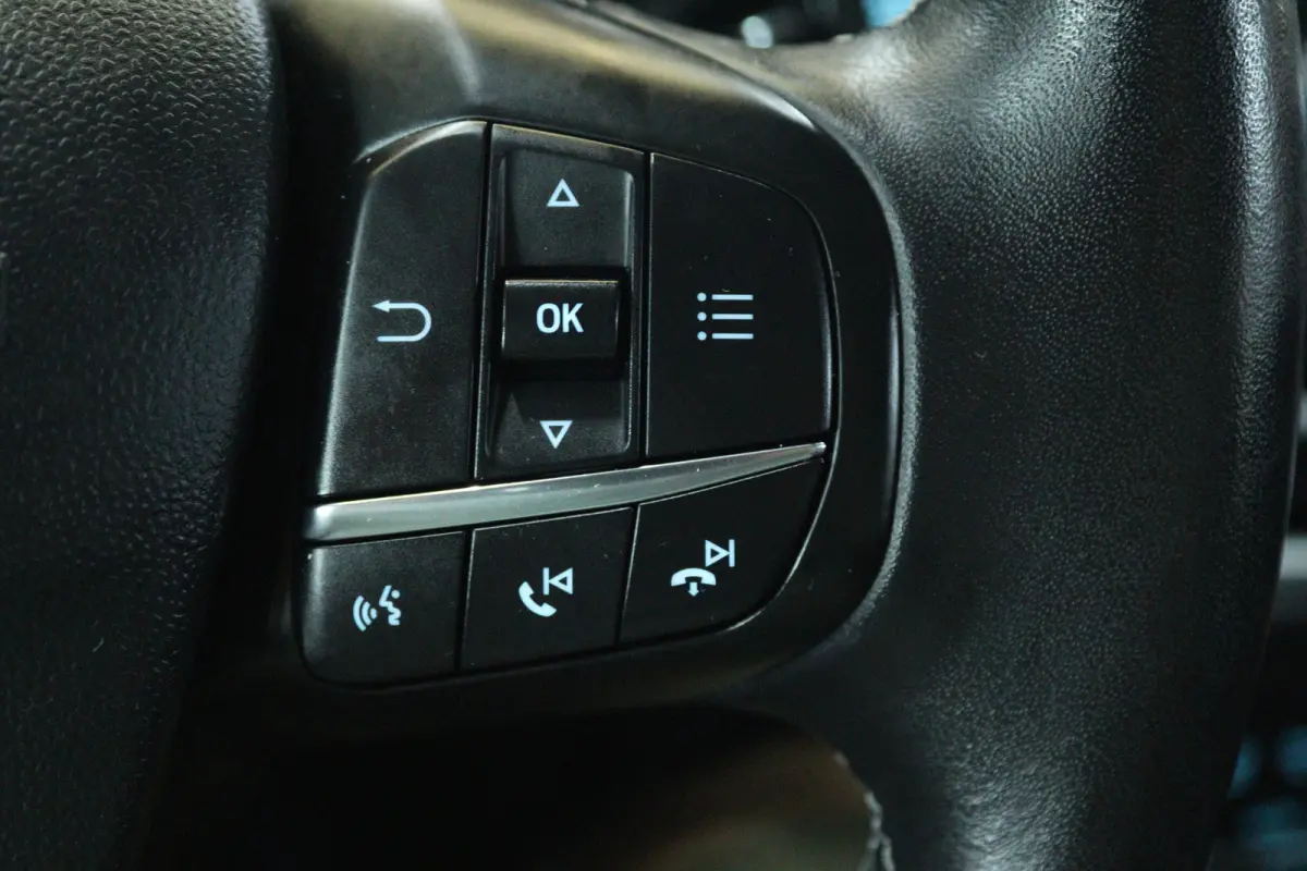 1.0 EcoBoost Titanium (CAMERA, CRUISE CONTROL ADAPTIEF, NAVIGATIE, PARKEERSENSOREN)