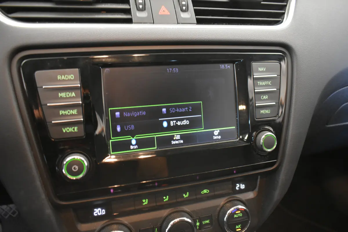 1.2 TSI Greentech Businessline Trekhaak Carplay/Navi