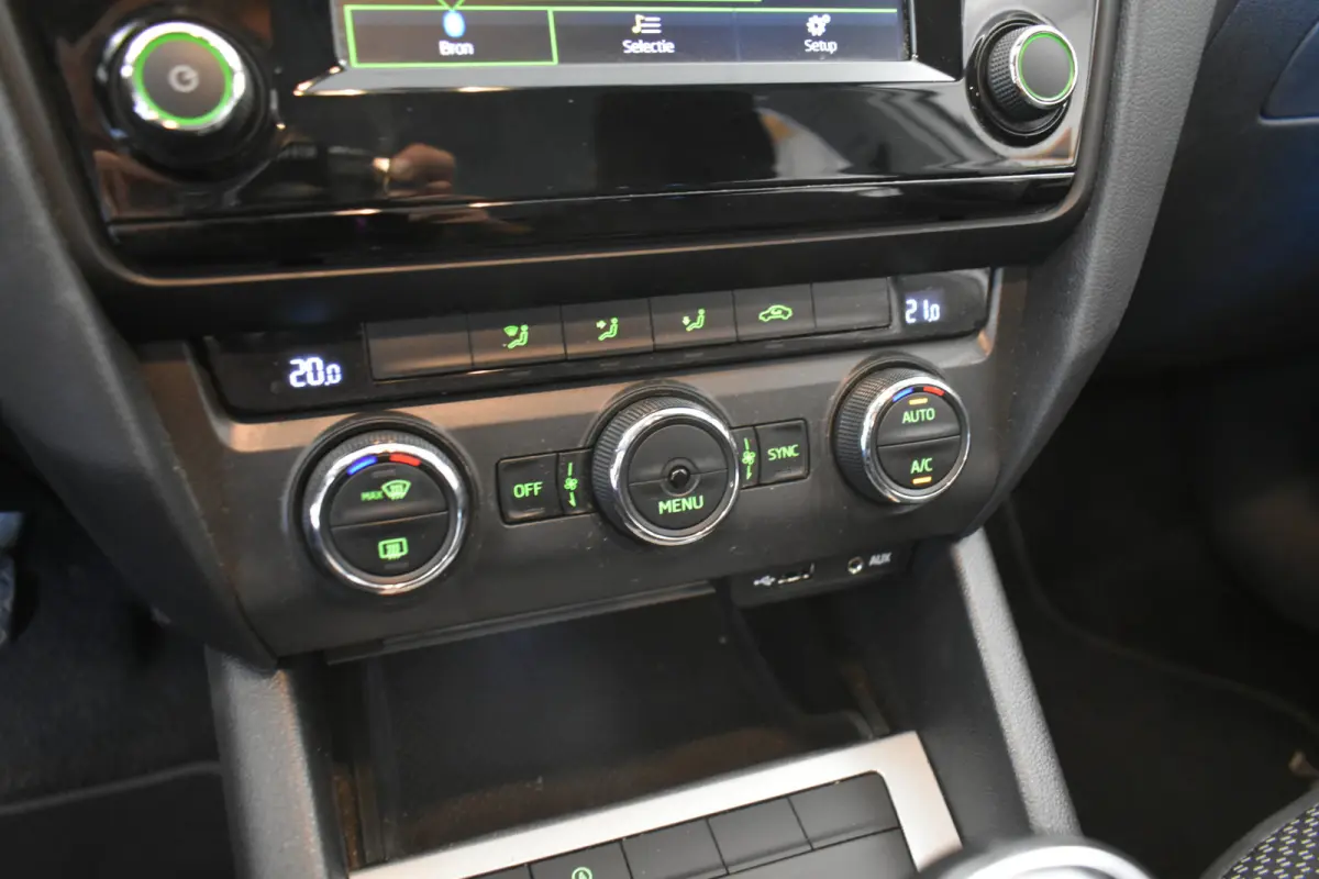 1.2 TSI Greentech Businessline Trekhaak Carplay/Navi