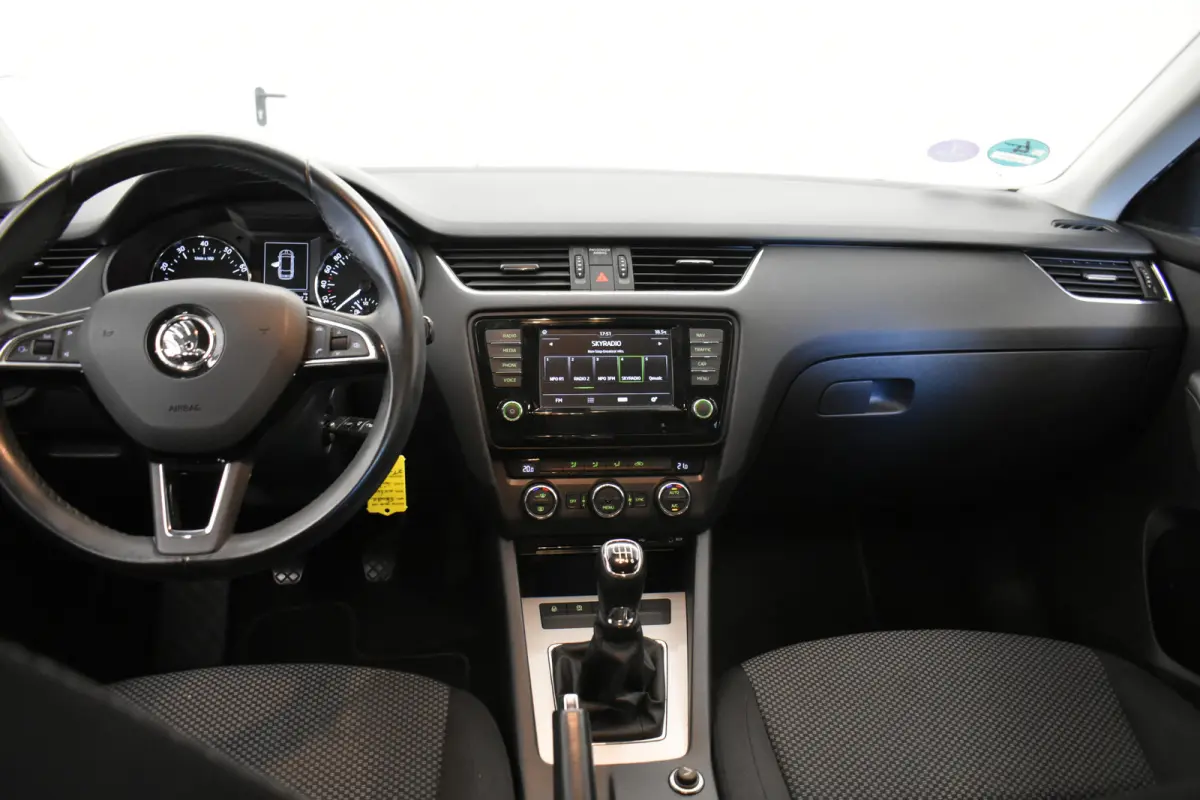 1.2 TSI Greentech Businessline Trekhaak Carplay/Navi