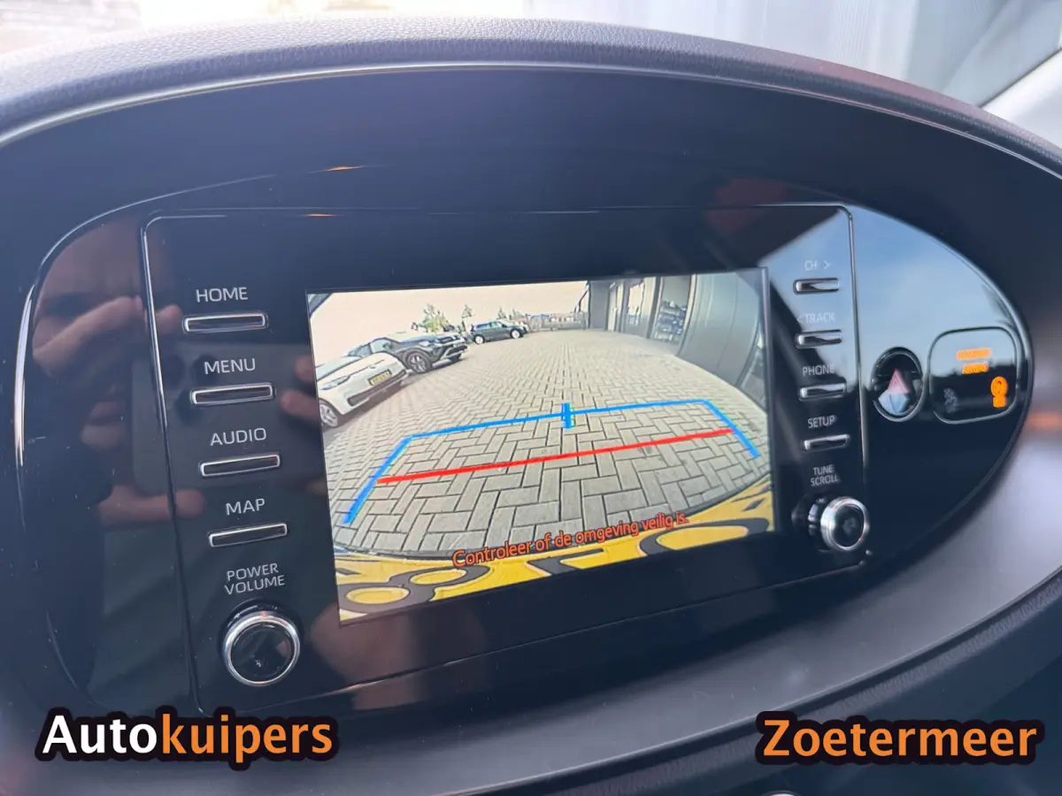 1.0 VVT-i MT | Camera | Adaptive cruise | Carplay
