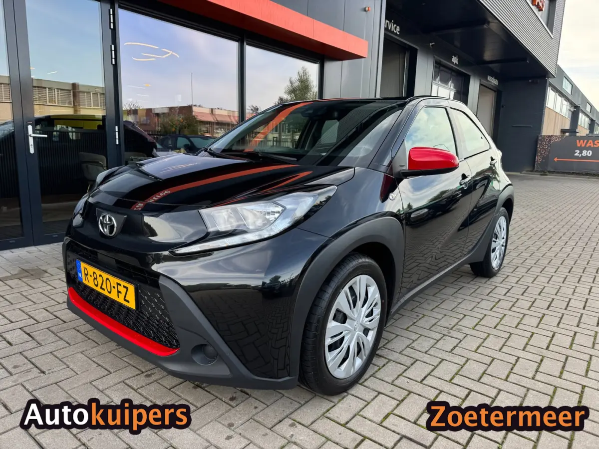 1.0 VVT-i MT | Camera | Adaptive cruise | Carplay