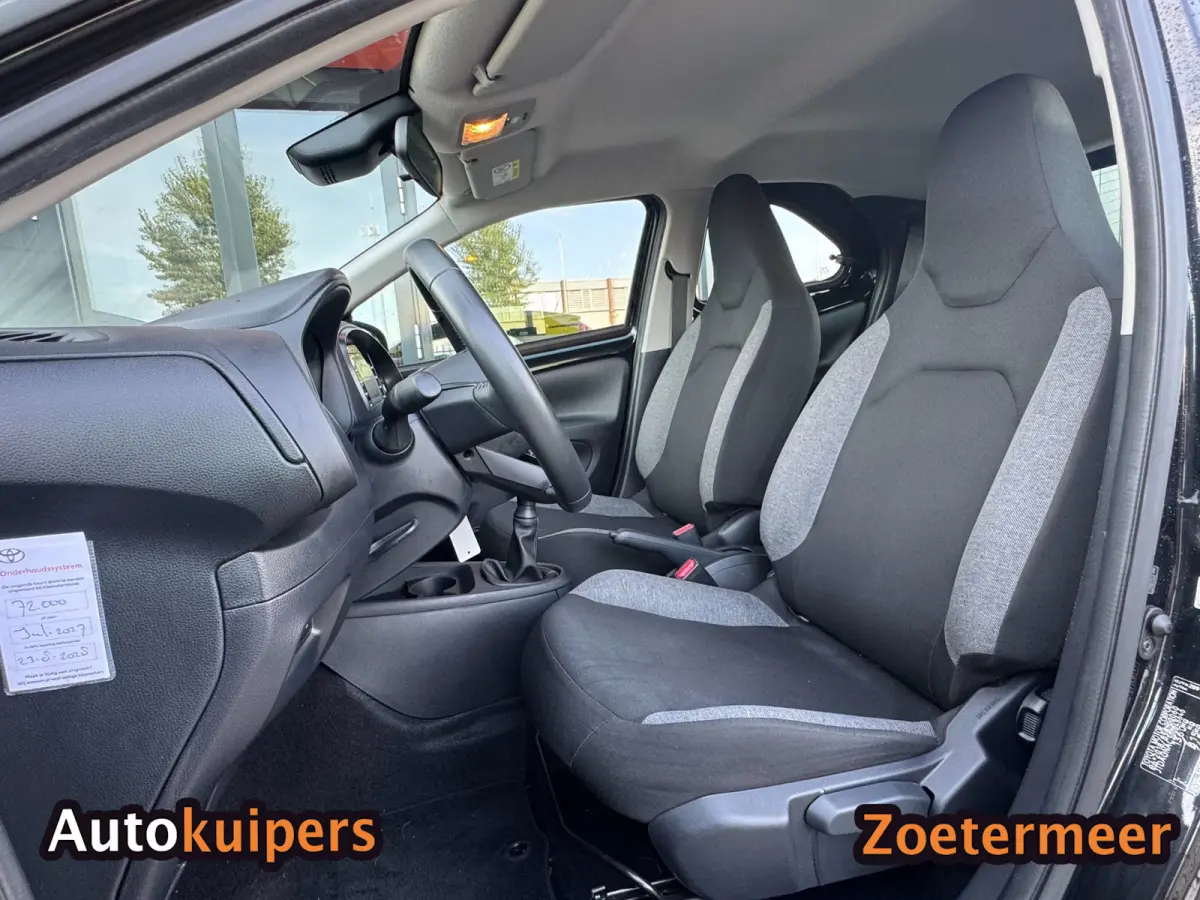 1.0 VVT-i MT | Camera | Adaptive cruise | Carplay