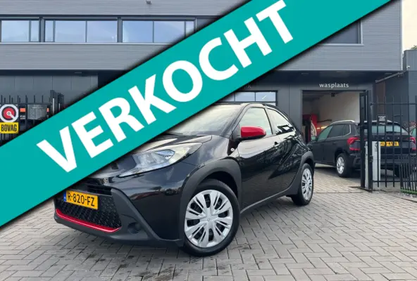 1.0 VVT-i MT | Camera | Adaptive cruise | Carplay