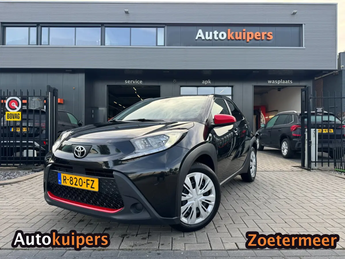 1.0 VVT-i MT | Camera | Adaptive cruise | Carplay