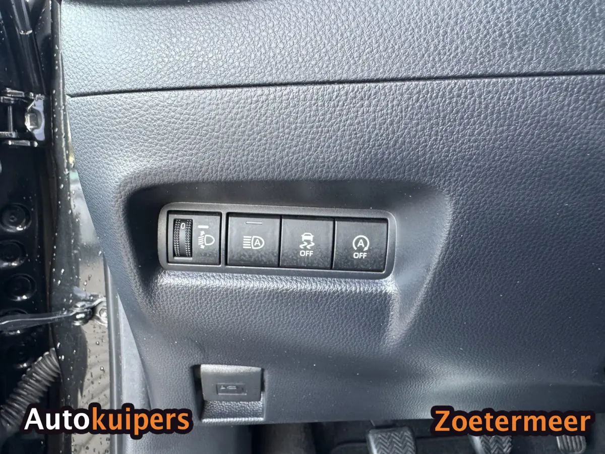 1.0 VVT-i MT | Camera | Adaptive cruise | Carplay
