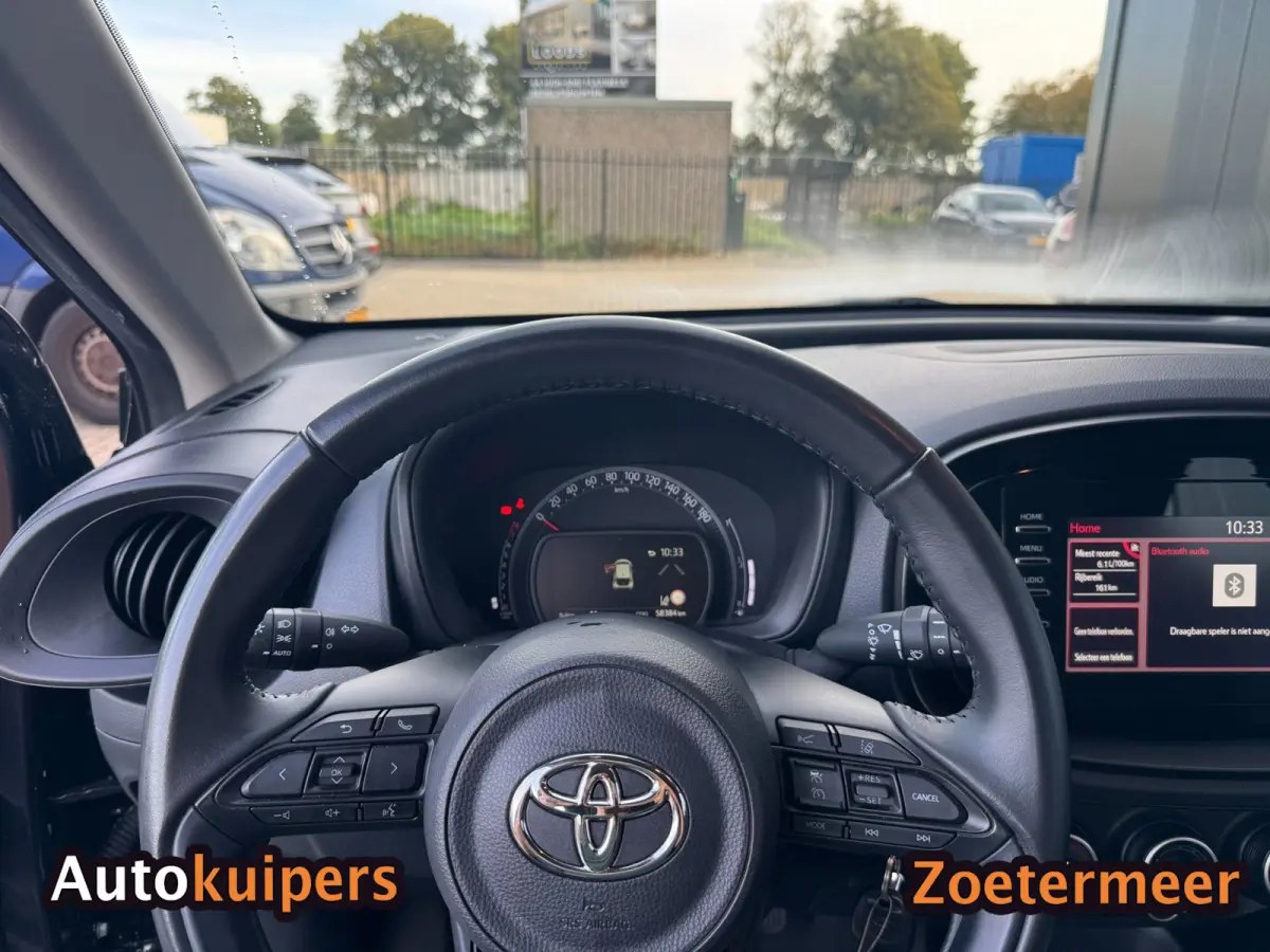 1.0 VVT-i MT | Camera | Adaptive cruise | Carplay