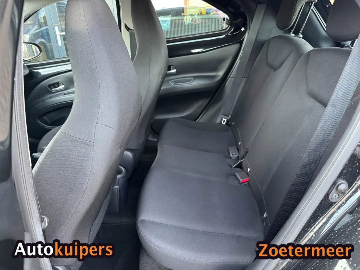 1.0 VVT-i MT | Camera | Adaptive cruise | Carplay