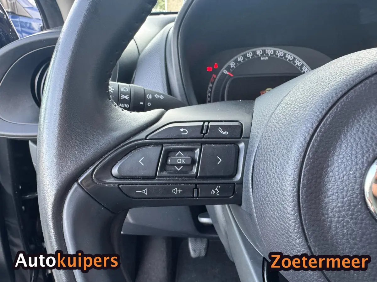 1.0 VVT-i MT | Camera | Adaptive cruise | Carplay