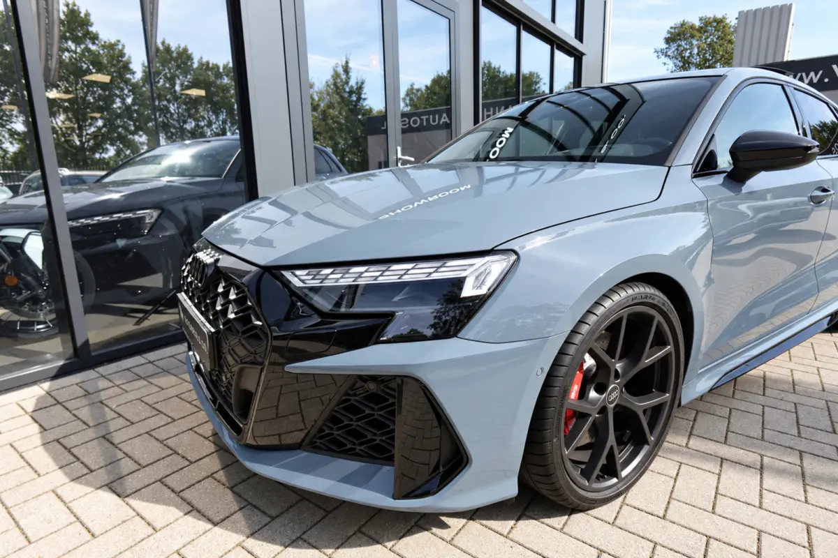 Audi RS3 Sportback 2.5 TFSI quattro PANO MATRIX KEYLESS VOL