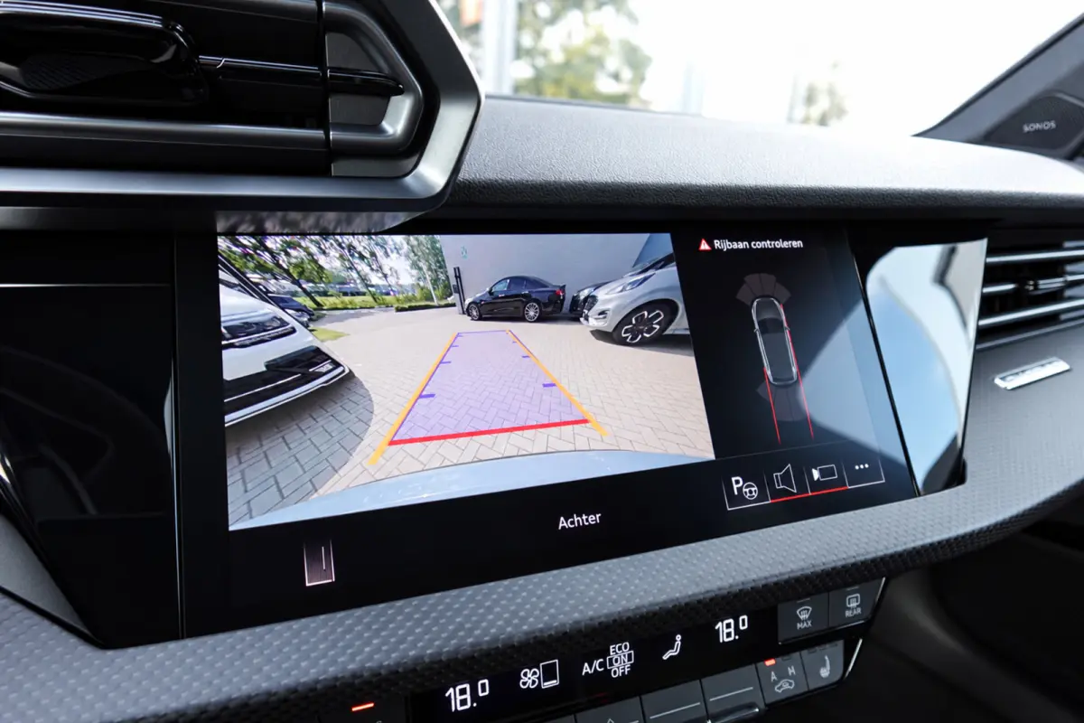 Audi RS3 Sportback 2.5 TFSI quattro PANO MATRIX KEYLESS VOL