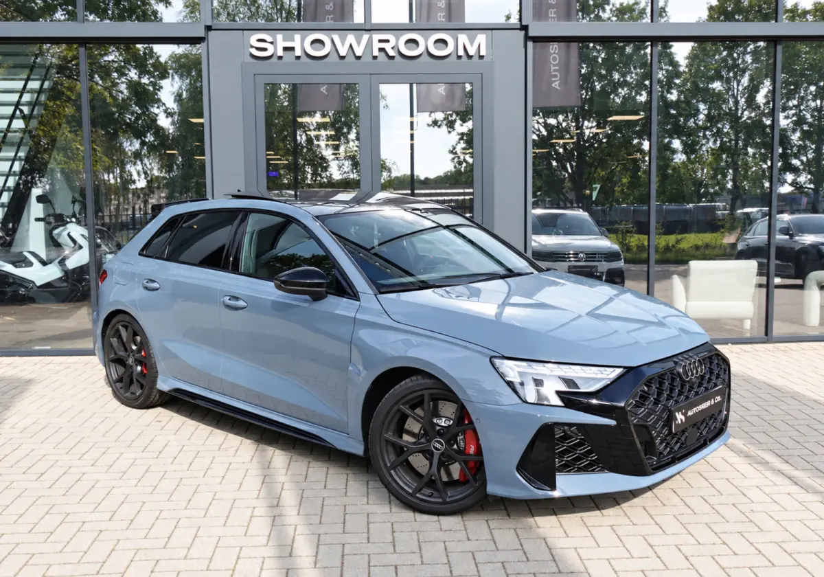 Audi RS3 Sportback 2.5 TFSI quattro PANO MATRIX KEYLESS VOL