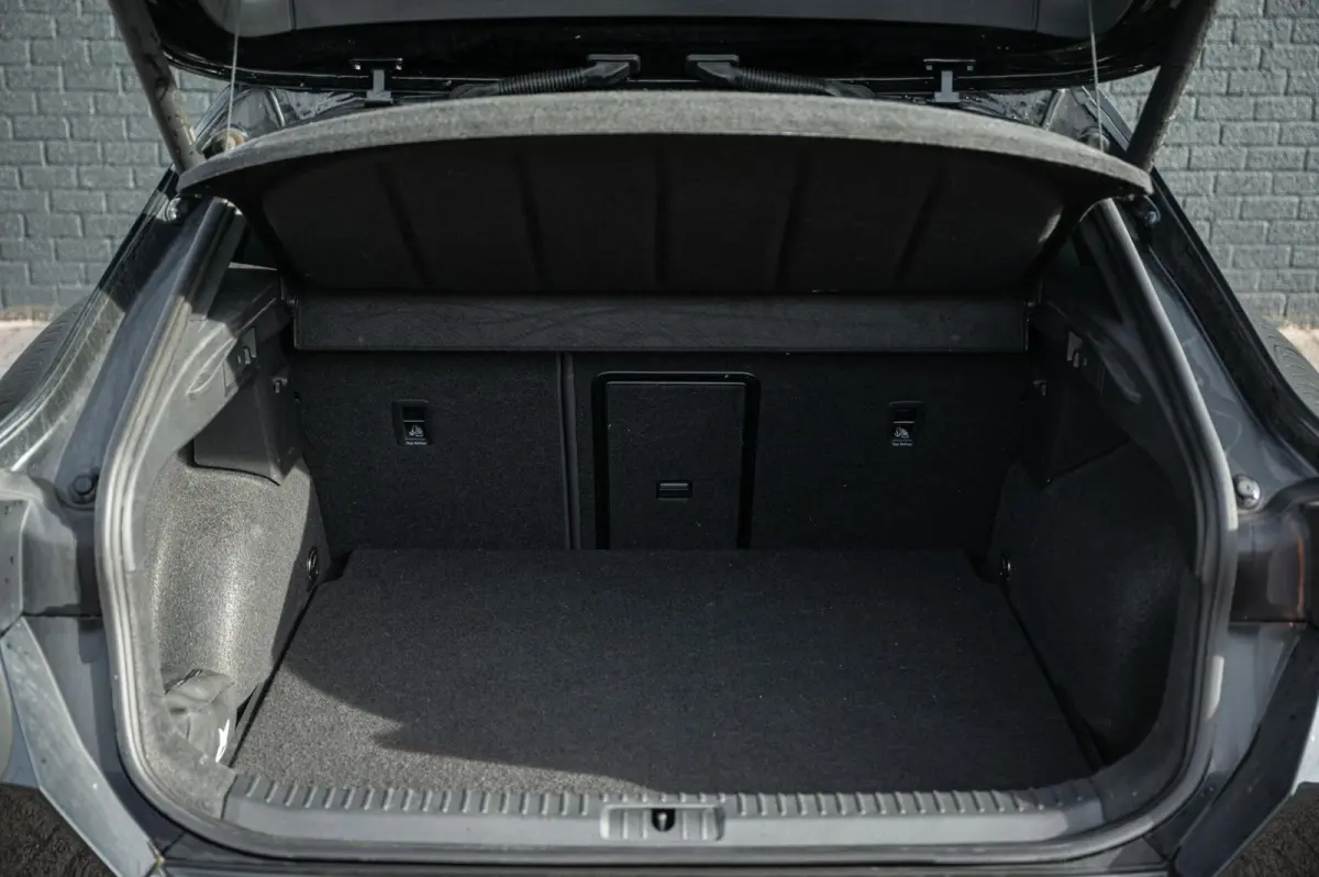 2.5 TSI VZ5 SCHAALSTOELEN CAMERA BEATS ACC