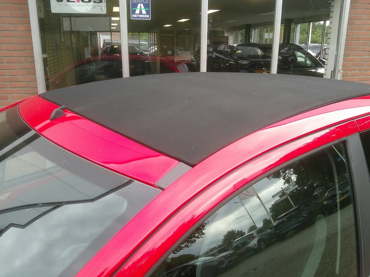 1.0 VVT-i x-joy cabrio Automaat