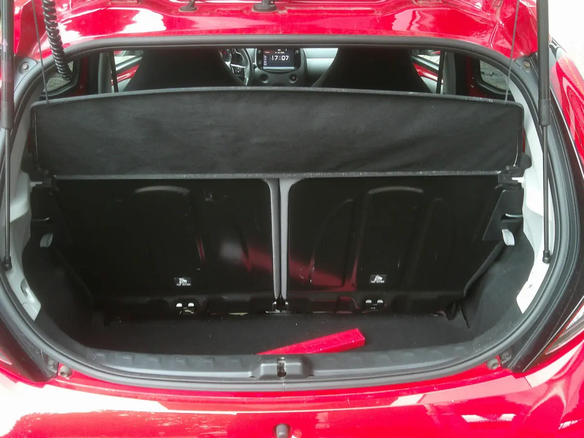 1.0 VVT-i x-joy cabrio Automaat