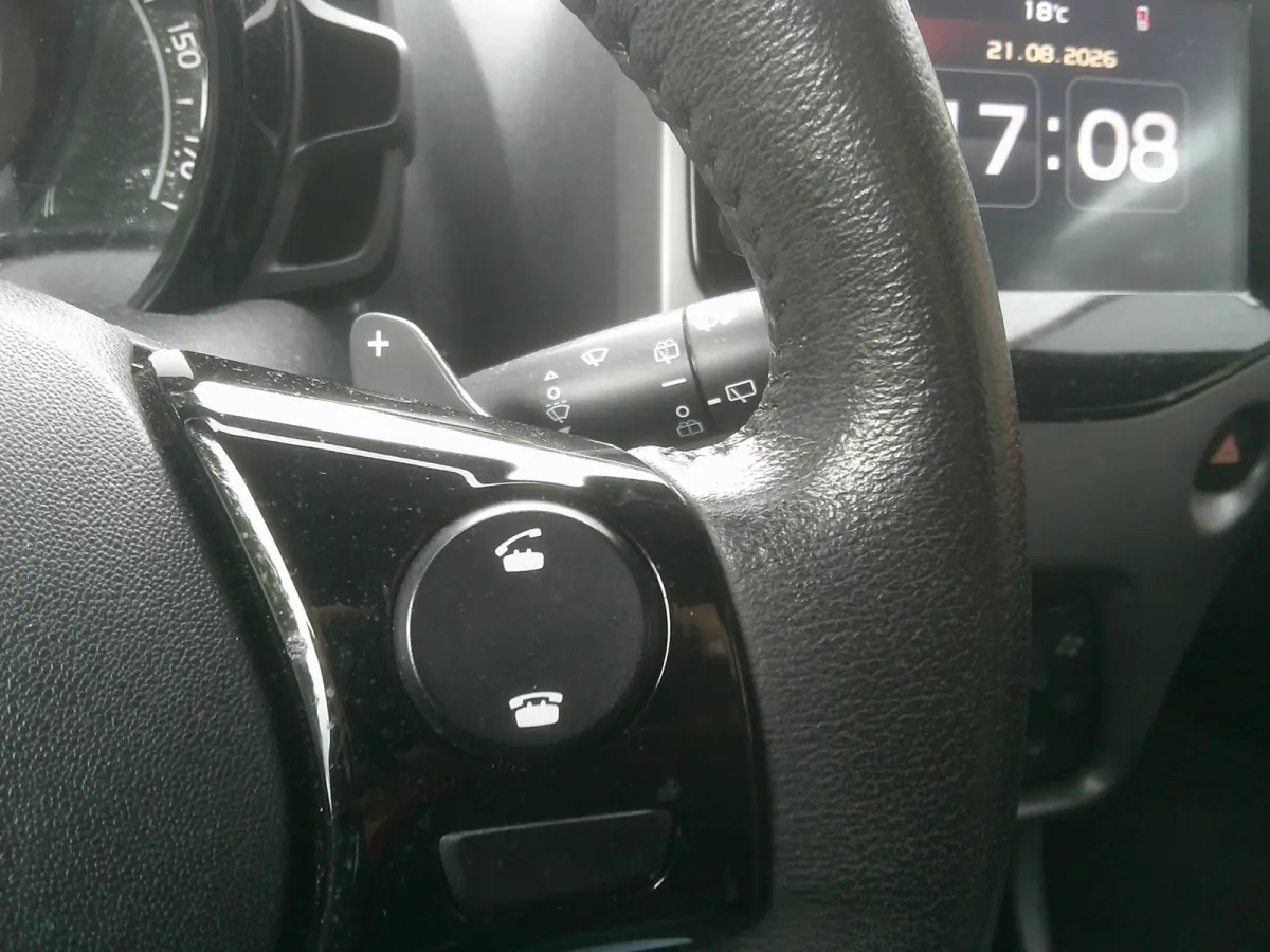 1.0 VVT-i x-joy cabrio Automaat