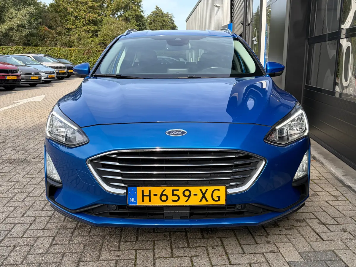 1.0 125 PK Titanium | DEALER ONDERHOUDEN| NAVIGATIE + APPLE CARPLAY/ANDROID AUTO| KEYLESS ENTRY & START| FULL LED| PARKEERSENSOREN V+A| CLIMATE CONTROL| DAB| CRUISE CONTROL|
