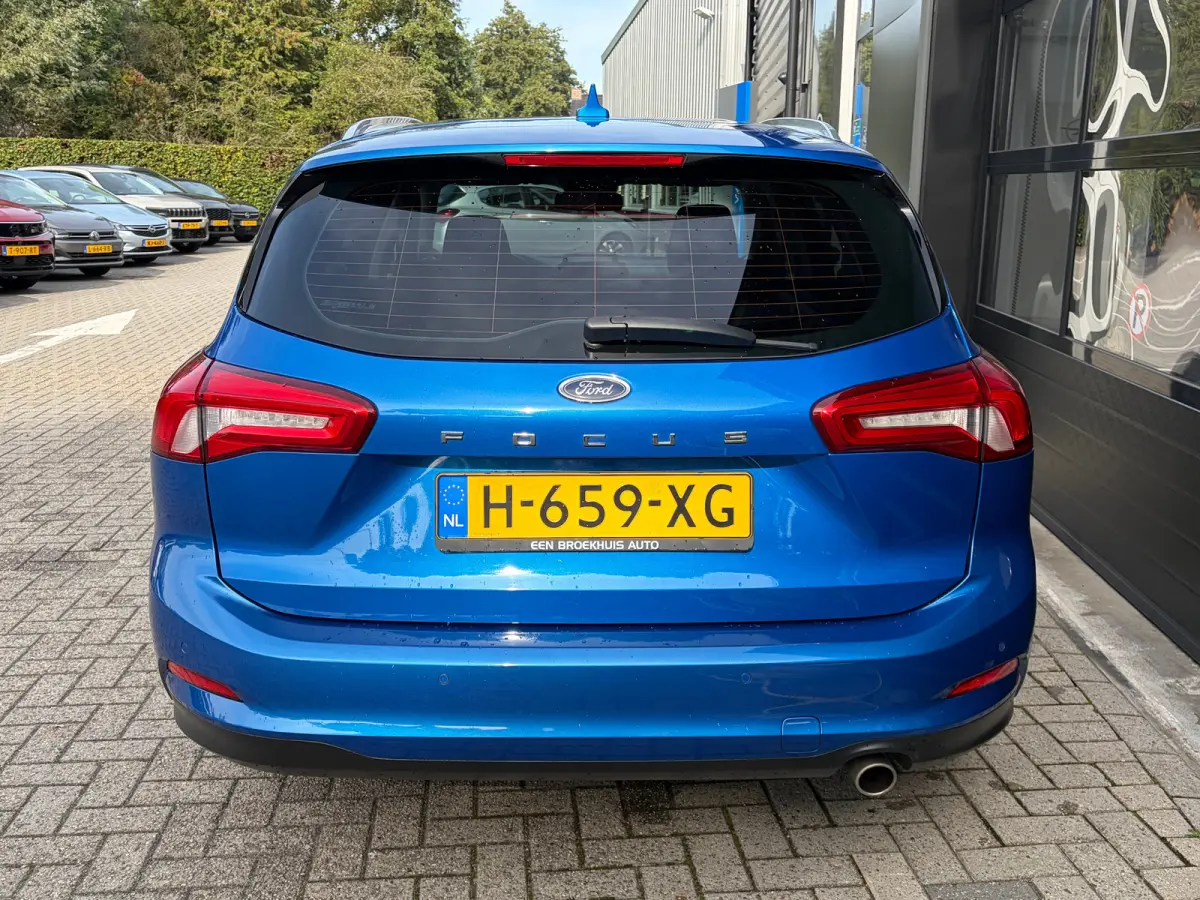 1.0 125 PK Titanium | DEALER ONDERHOUDEN| NAVIGATIE + APPLE CARPLAY/ANDROID AUTO| KEYLESS ENTRY & START| FULL LED| PARKEERSENSOREN V+A| CLIMATE CONTROL| DAB| CRUISE CONTROL|