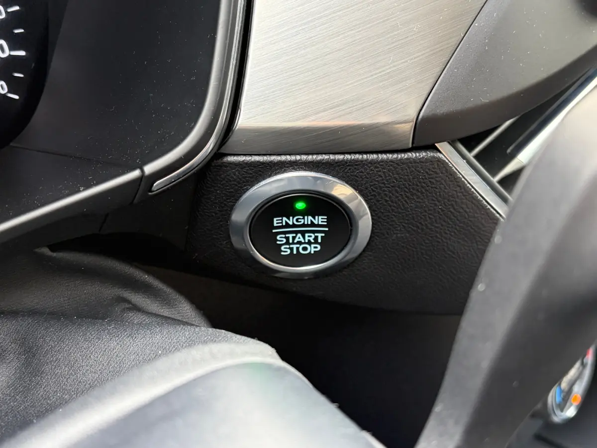 1.0 125 PK Titanium | DEALER ONDERHOUDEN| NAVIGATIE + APPLE CARPLAY/ANDROID AUTO| KEYLESS ENTRY & START| FULL LED| PARKEERSENSOREN V+A| CLIMATE CONTROL| DAB| CRUISE CONTROL|
