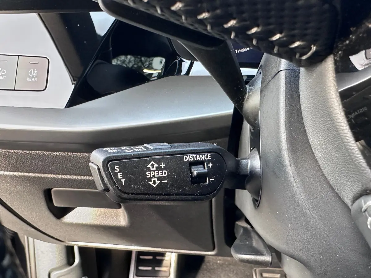 35 TDI edition one / 2X S-LINE / PANO / VIRTUAL / CRUISE / LANE