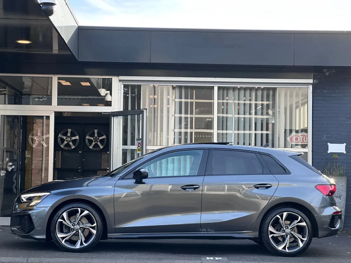35 TDI edition one / 2X S-LINE / PANO / VIRTUAL / CRUISE / LANE