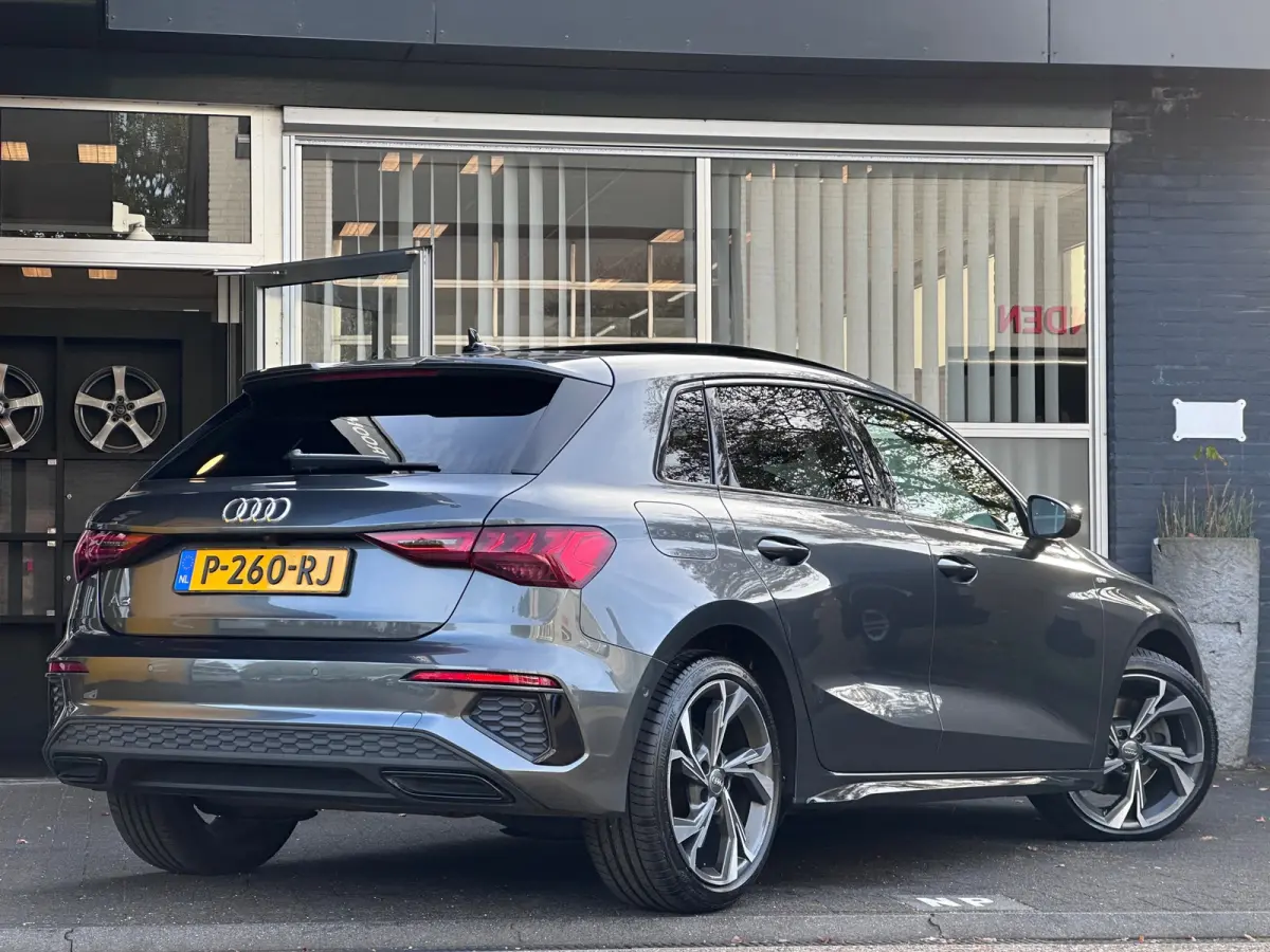 35 TDI edition one / 2X S-LINE / PANO / VIRTUAL / CRUISE / LANE