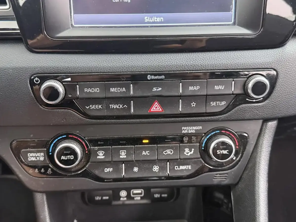 1.6 GDi Hybrid DynamicLine | Trekhaak | Camera | Carplay/Android Auto | Getint glas