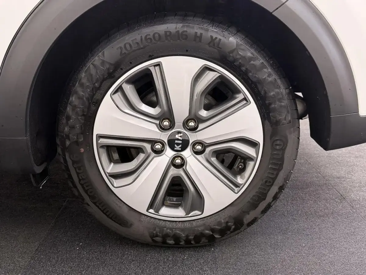 1.6 GDi Hybrid DynamicLine | Trekhaak | Camera | Carplay/Android Auto | Getint glas