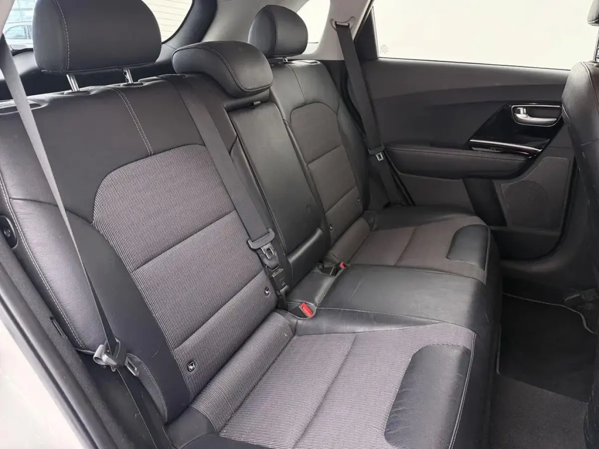 1.6 GDi Hybrid DynamicLine | Trekhaak | Camera | Carplay/Android Auto | Getint glas