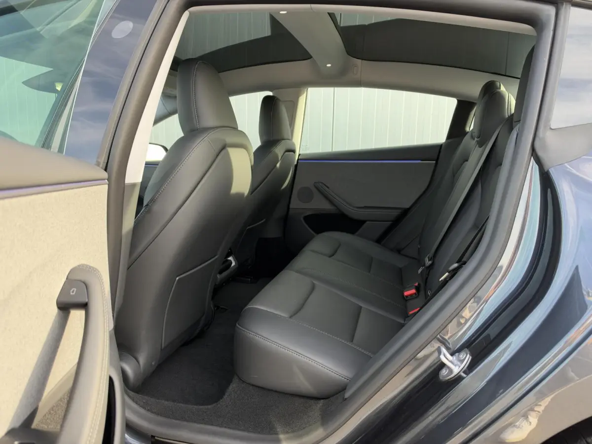 RWD 60 kWh|Highland|Premium|NL-Auto