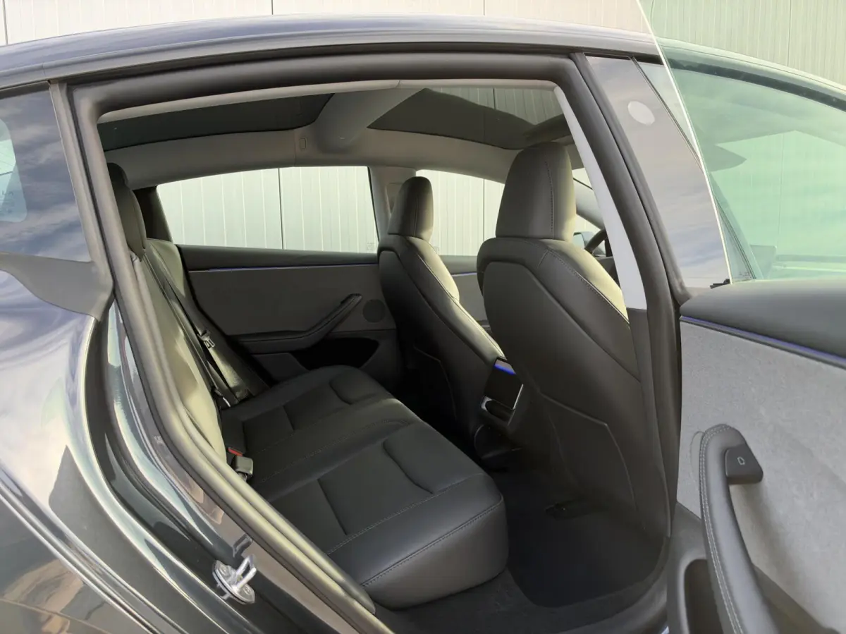 RWD 60 kWh|Highland|Premium|NL-Auto